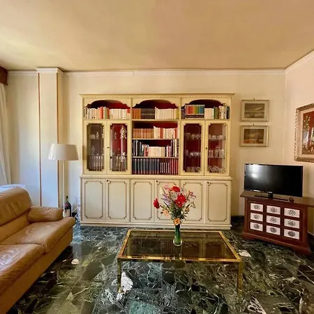 Careggi Gold Colors * Florencia