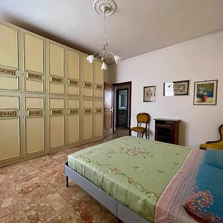 Apartament Careggi Gold Colors