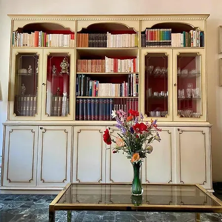 Careggi Gold Colors Apartment Florence